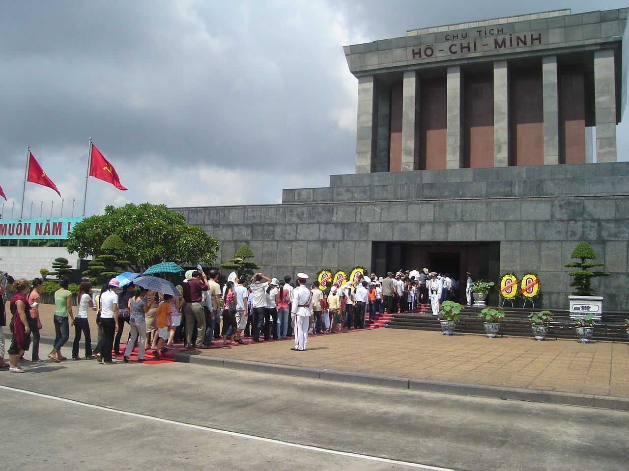 Viếng Lăng Bác