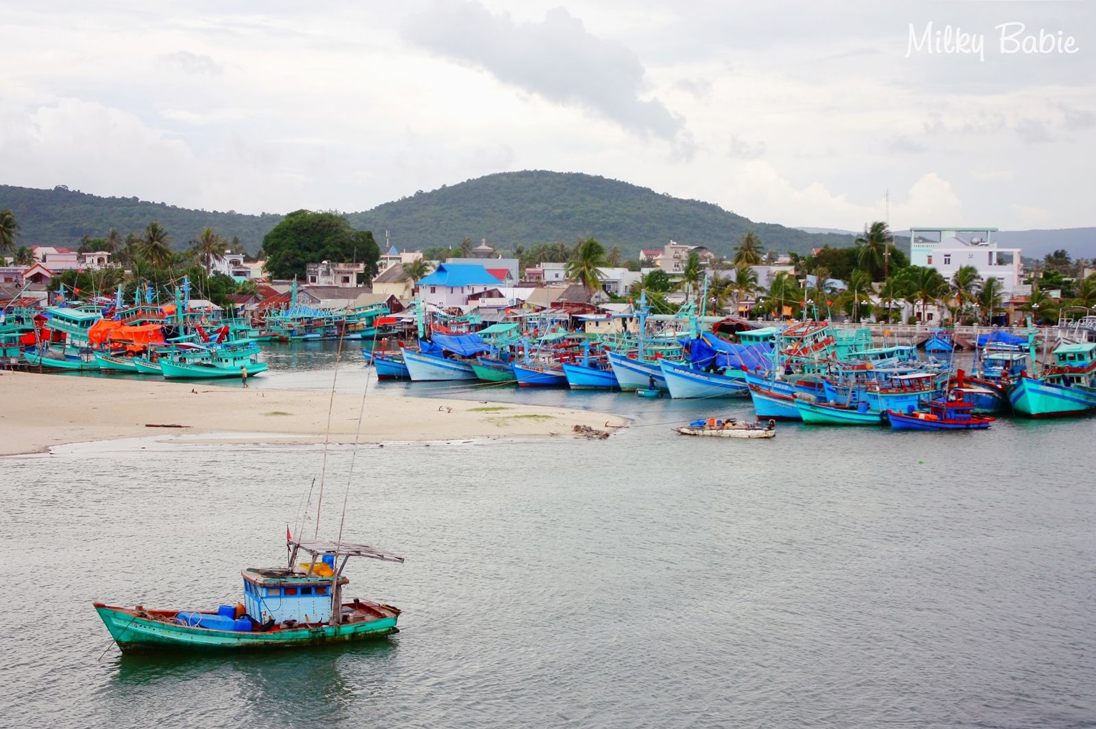 Làng Chài Hàm Ninh